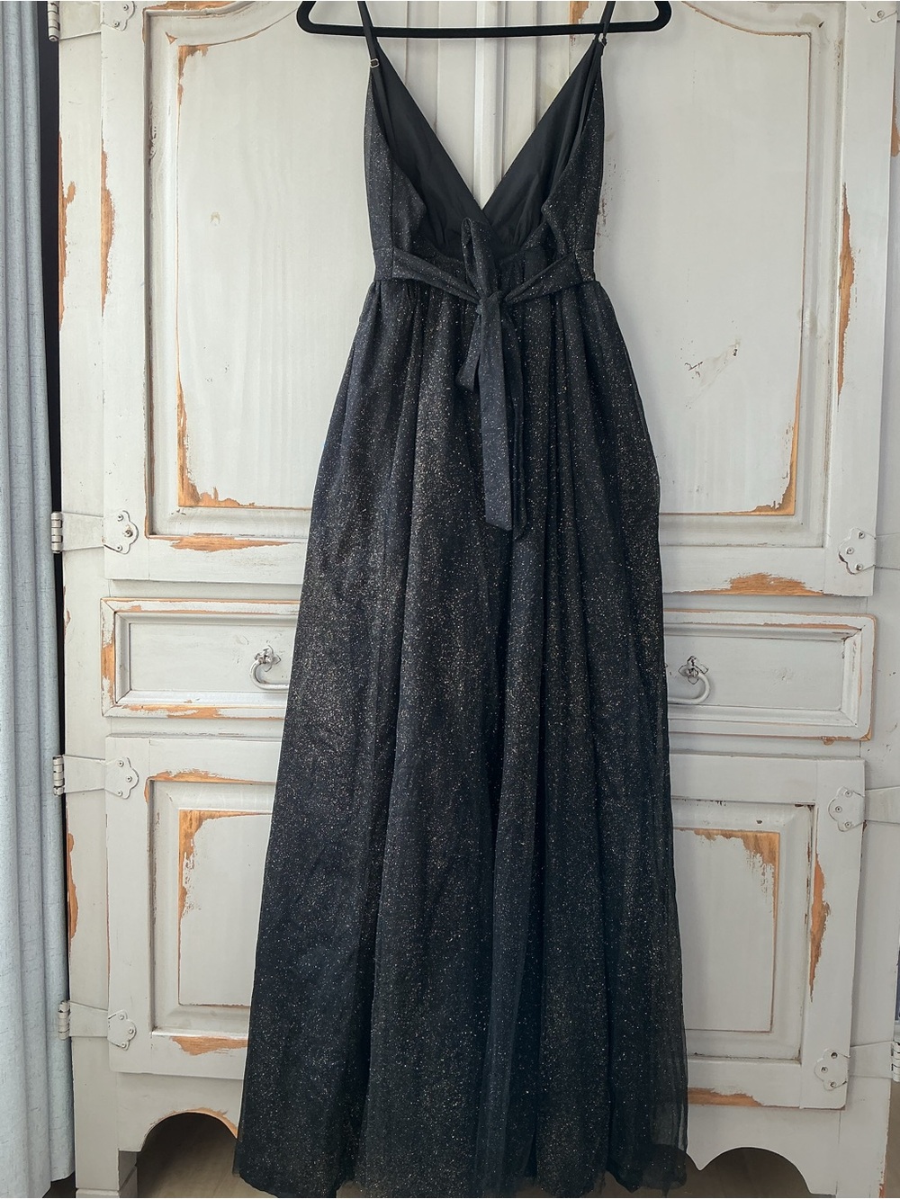 Showpo | Angelina Plunge Neck Black Gold Glitter Maxi Dress Formal Gown US 6 NWT - Picture 6 of 11